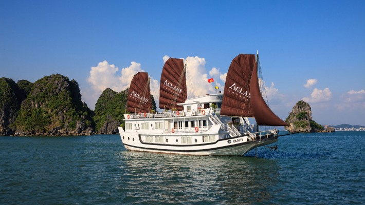 HALONG BAY WITH LEGEND HALONG